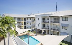 Metro Advance Apartments & Hotel